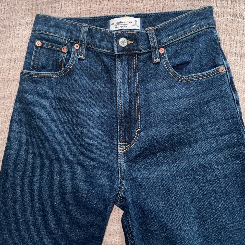 90’s straight ultra high rise Abercrombie jeans